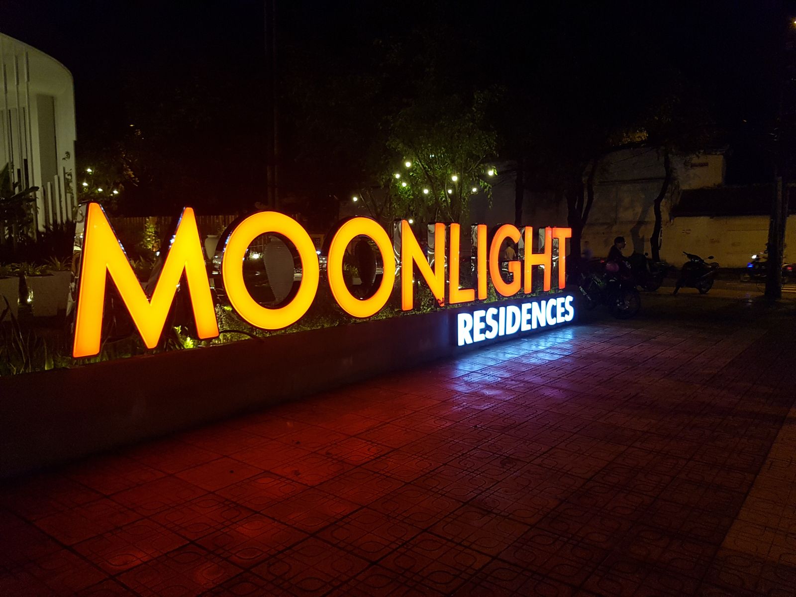 Gia công chữ nổi có đèn led tại Phan Thiết