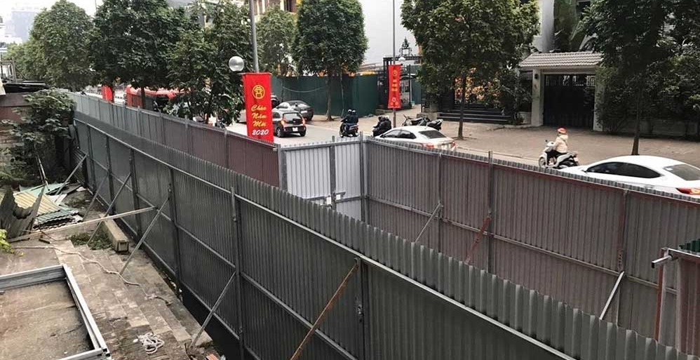 chuyên hàng rào tôn bao vây dự án