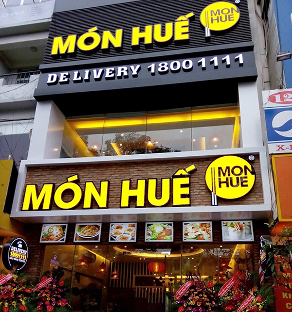 làm bảng hiệu mica quán ăn tại mũi né