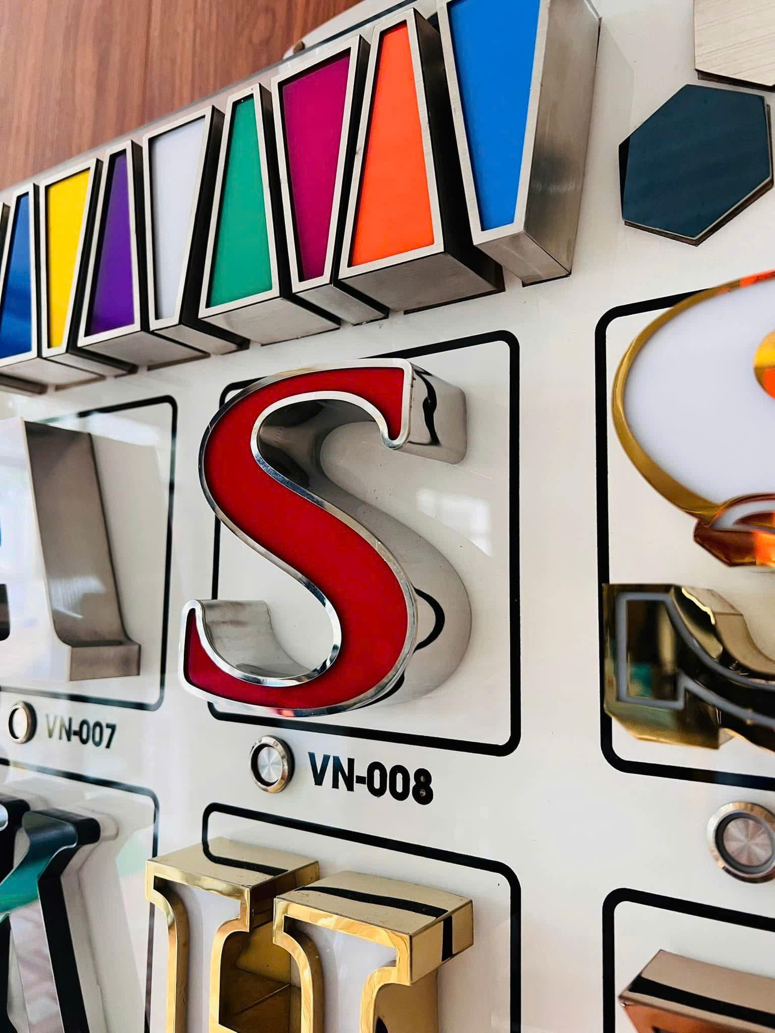 gia công chữ nổi inox quảng cáo tại tỉnh bình thuận cũ