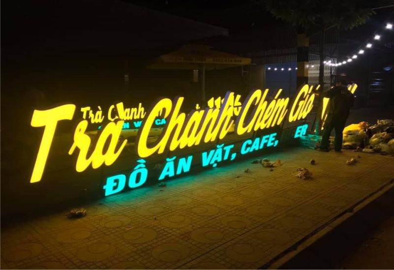 thi công bảng hiệu chữ nổi đèn led phan thiết