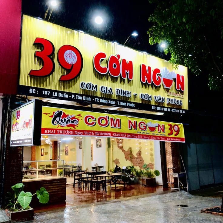 thi công bảng hiệu quán cơm tại phan thiết