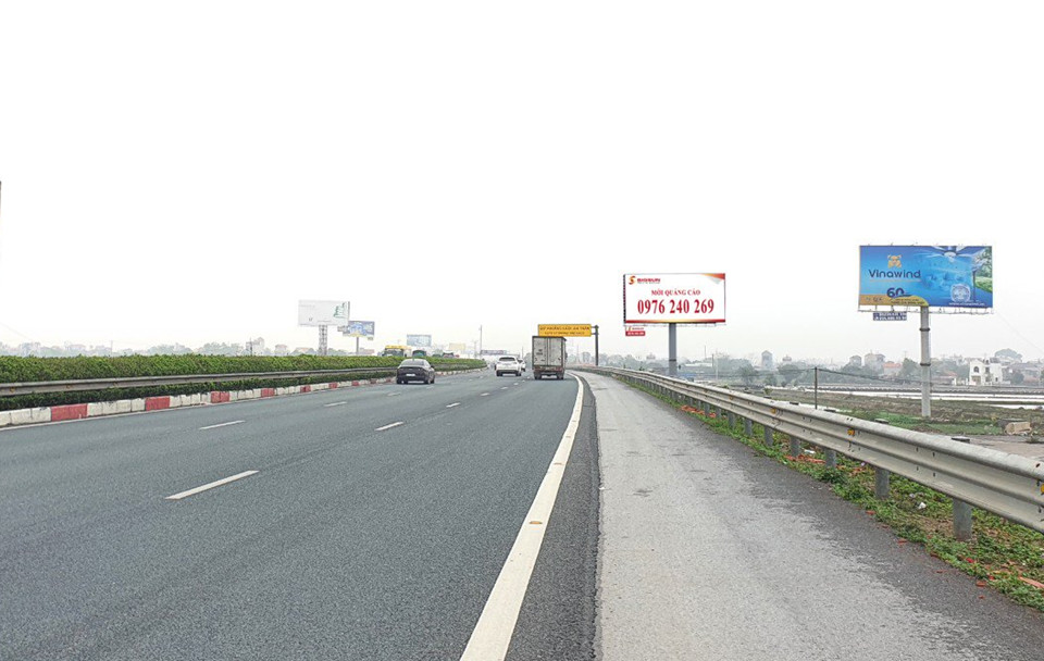 thiết kế thi công pano ngoài trời phan thiết